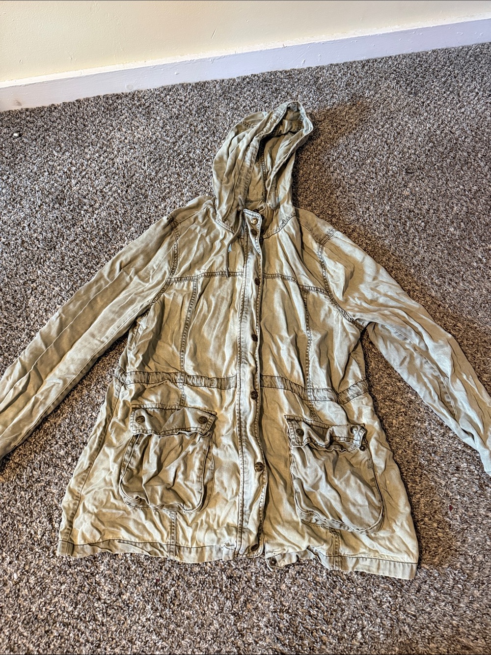 Lightweight Hooded Jacket in Olive Green